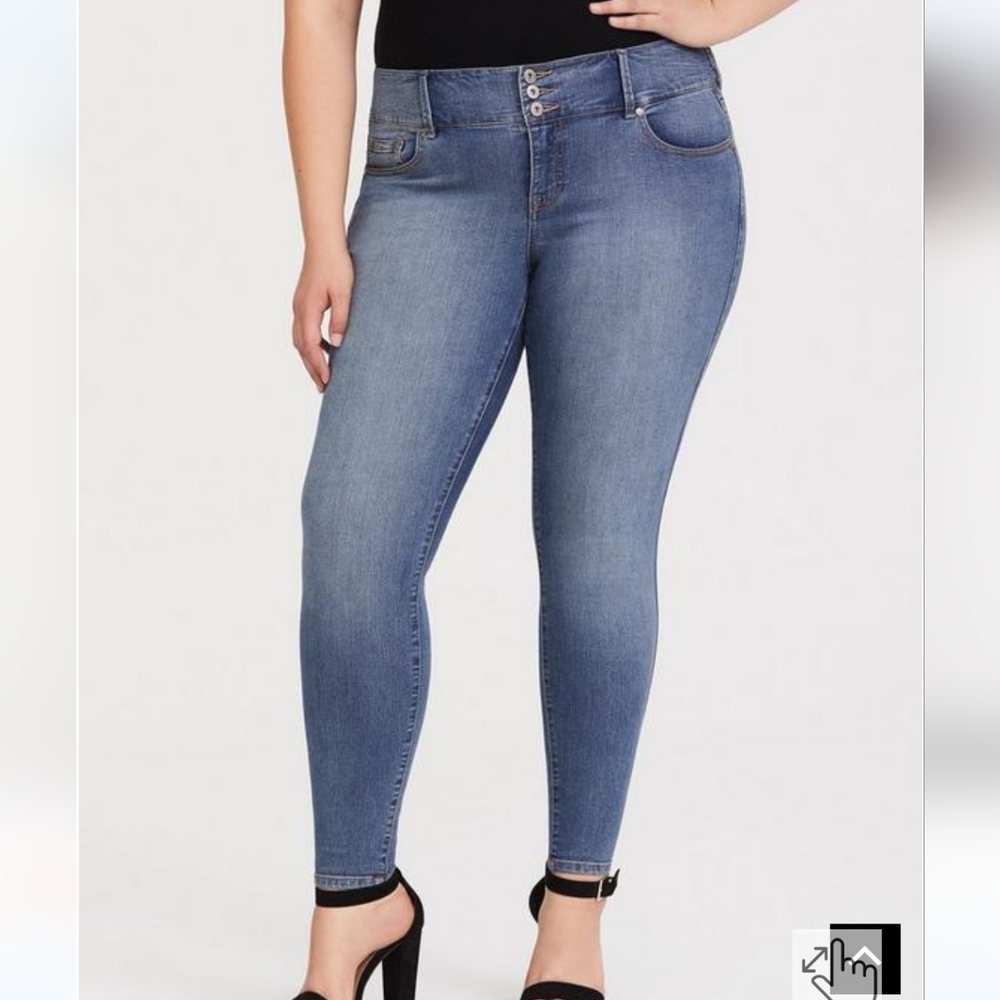 Torrid Jegging - Super Stretch Medium Wash